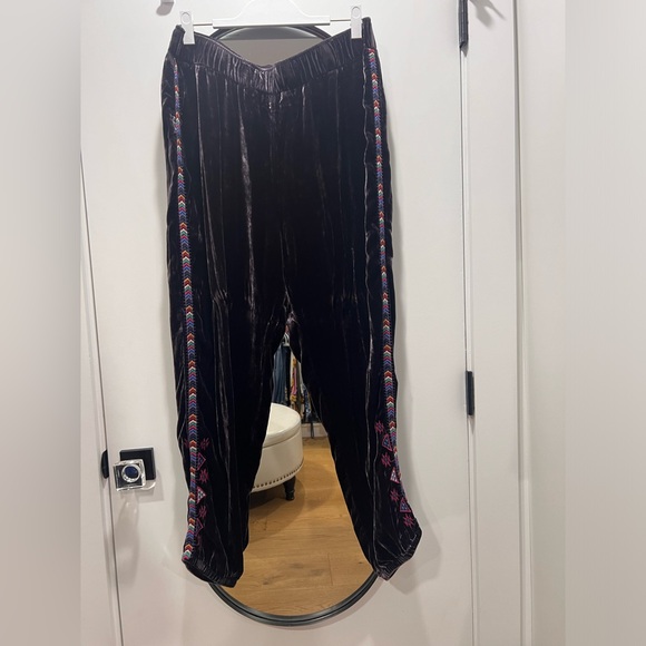 Johnny Was NWT Ruah Velvet Embroidered Luxe Jogger Pants Sz XL SOLD - Picture 2 of 7